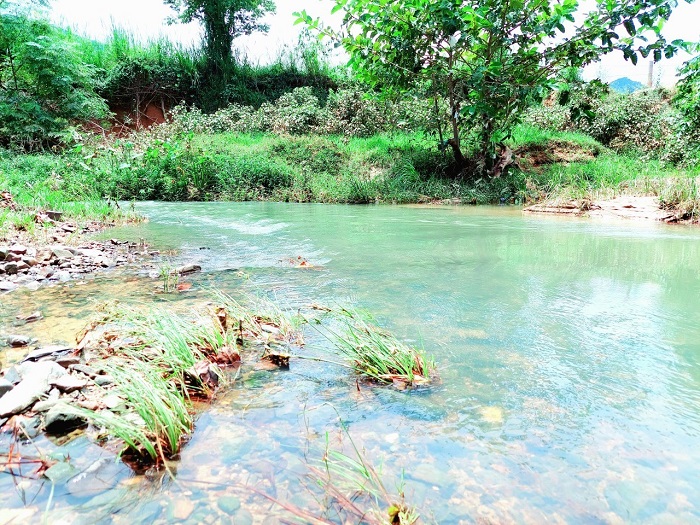 ĐẤT GIÁP SUỐI dài gần 100m phù hợp quy hoạch ĐẤT Ở xã Ninh Tân, Ninh Hòa