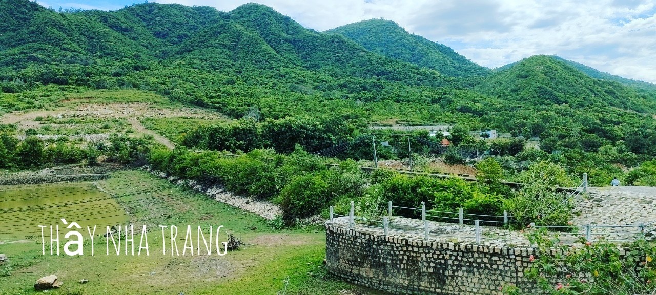 Cần bán LÔ GÓC 2 MẶT TIỀN View đẹp, 1 Đà Lạt tại trung tâm tp Nha Trang