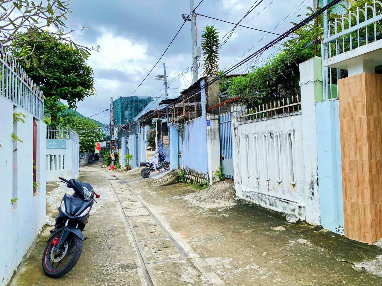 [ Hẻm ô tô Hoà Trung  - gần 116m² ] ** Giá 2,4 tỷ **