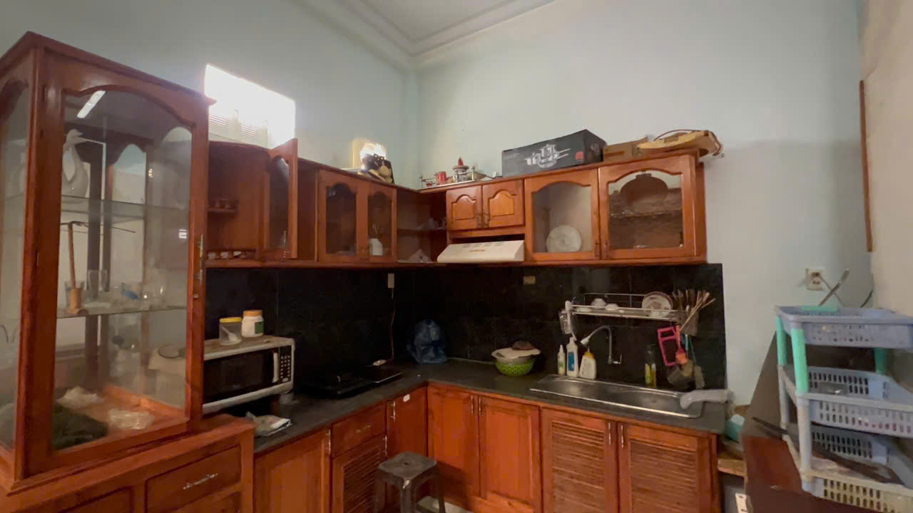  Nhà 2 tầng hẻm _ LÊ HỒNG PHONG ] ** 2 tỷ 250 triệu **