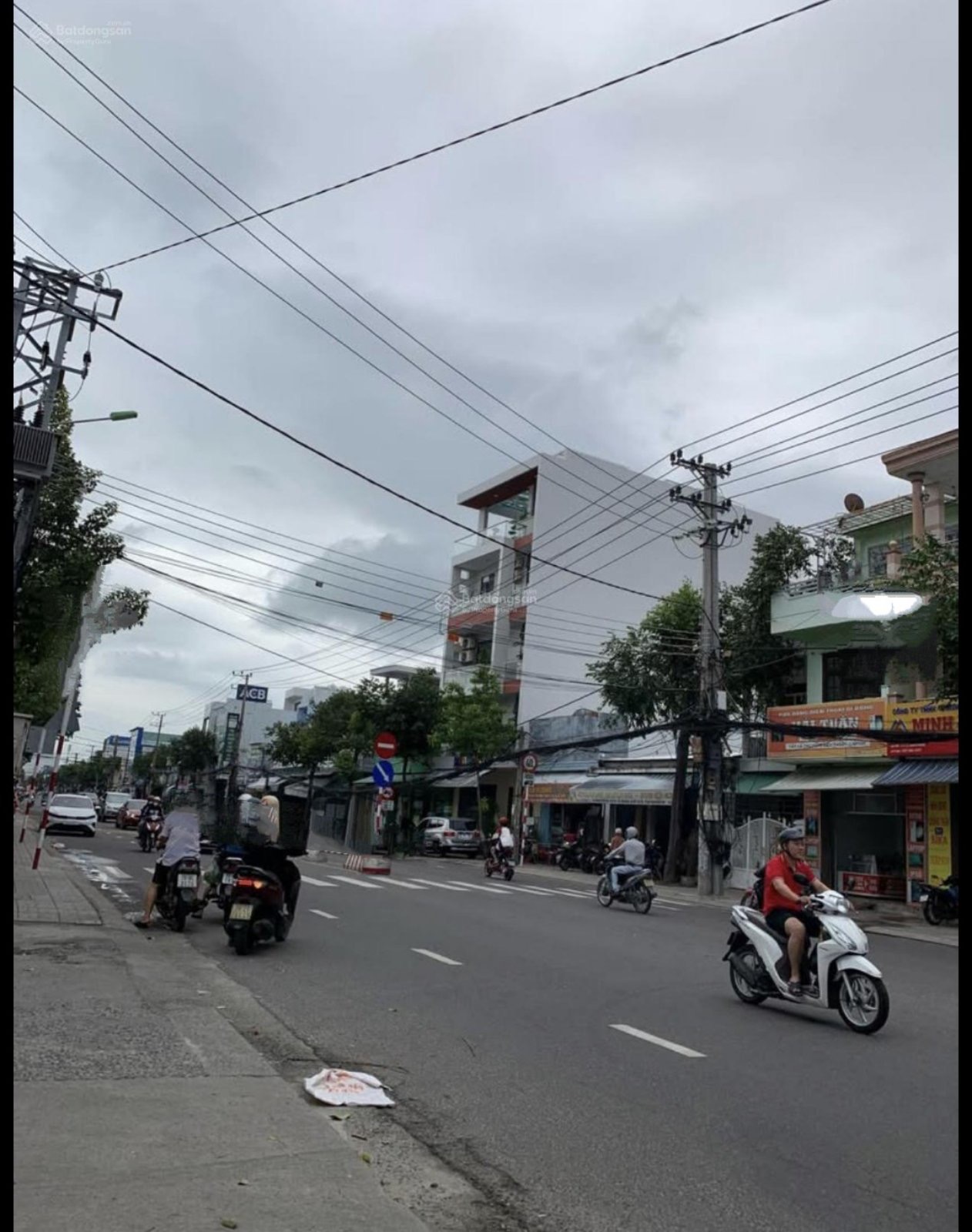 Bán nhà mặt tiền Lê Hồng Phong, Phước Long