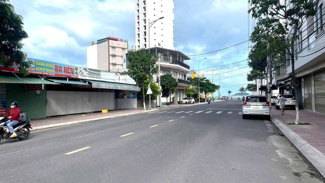 ☘️Bán nhà đường Điện Biên Phủ, cách Biển 100m