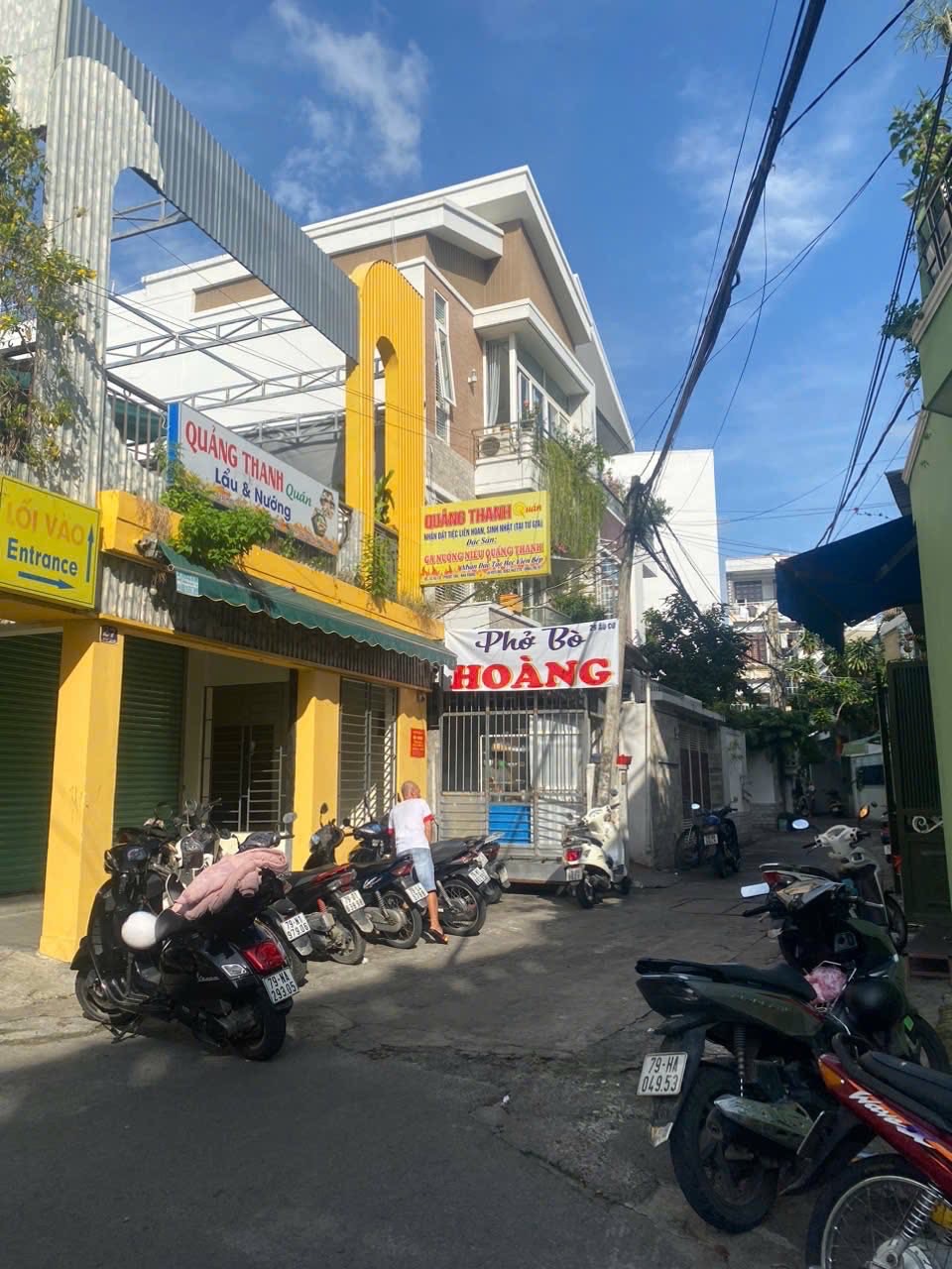 Bán nhà mặt tiền đường Âu Cơ giá tốt