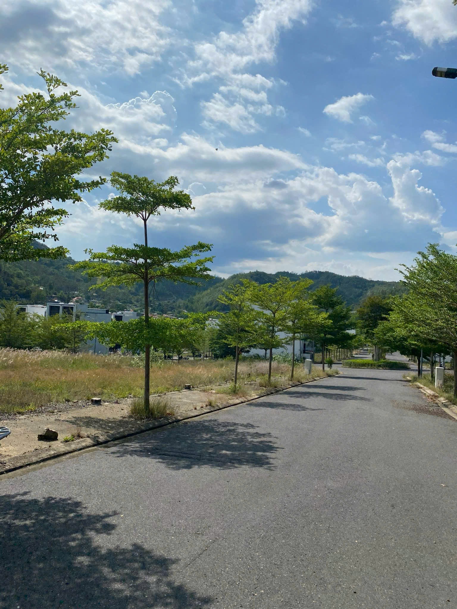 ☘️Chính chủ cần bán lô đất mặt đường A7 rộng 16m KĐT Hoàng Phú.