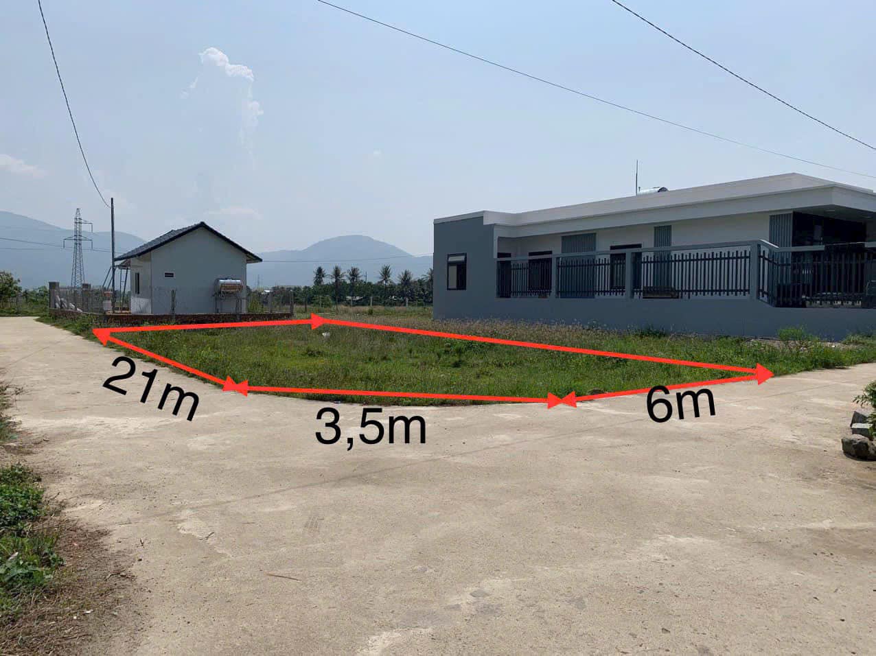 Bán lô góc Diên Sơn, Diên Khánh đường lớn, giá rẻ