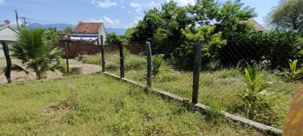 Cần bán đất dân khu vực Trung Dõng 1 xã Vạn Bình thuộc Bắc Vân Phong