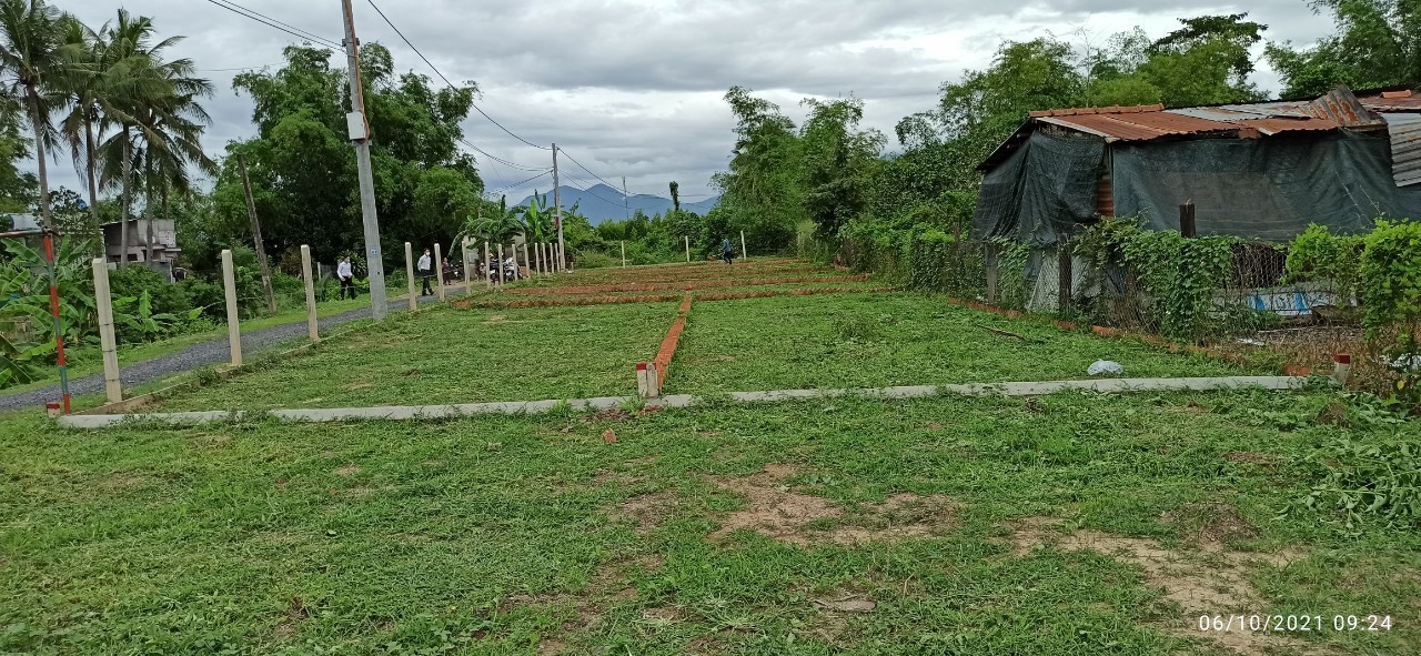 Đất nền thôn Xuân Phú, xã Suối Tiên Mặt Đường 20m