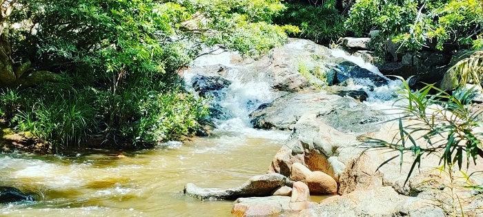 28ha36 Có thác, có suối đá trong đất  Bắc Vân Phong